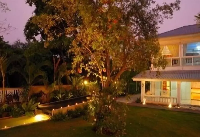 ホテル The Legend Maeklong