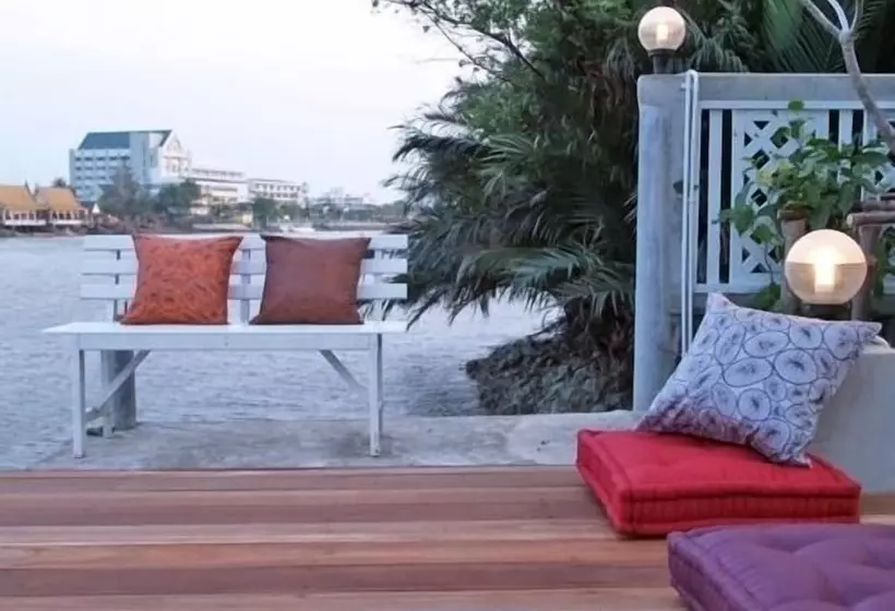 ホテル The Legend Maeklong