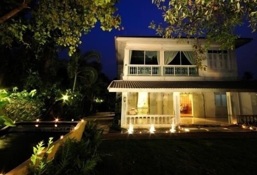 فندق The Legend Maeklong