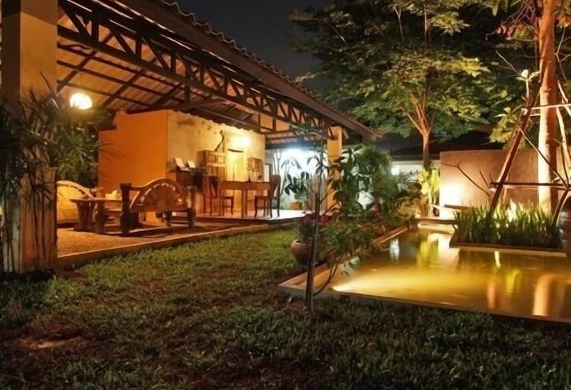 فندق The Legend Maeklong