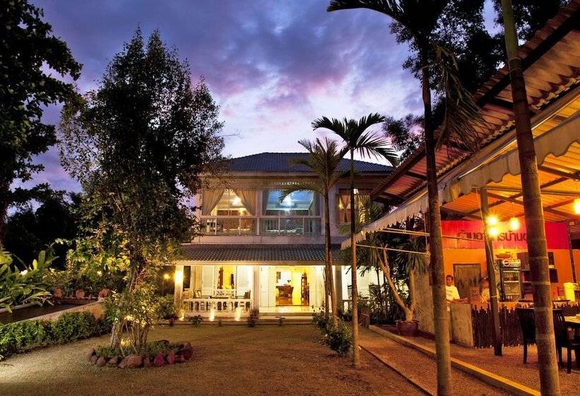 فندق The Legend Maeklong