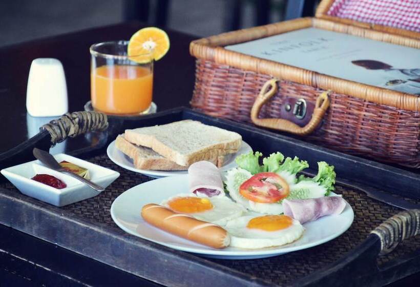 فندق The Legend Maeklong