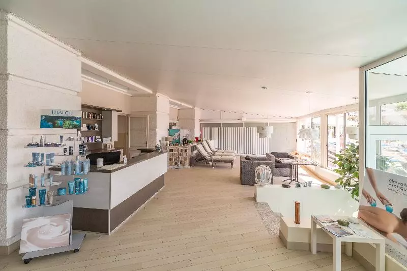 בית מלון כפרי Village Cap Esterel Pierre & Vacances