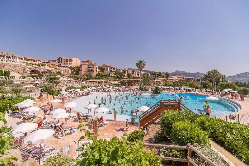 בית מלון כפרי Village Cap Esterel Pierre & Vacances