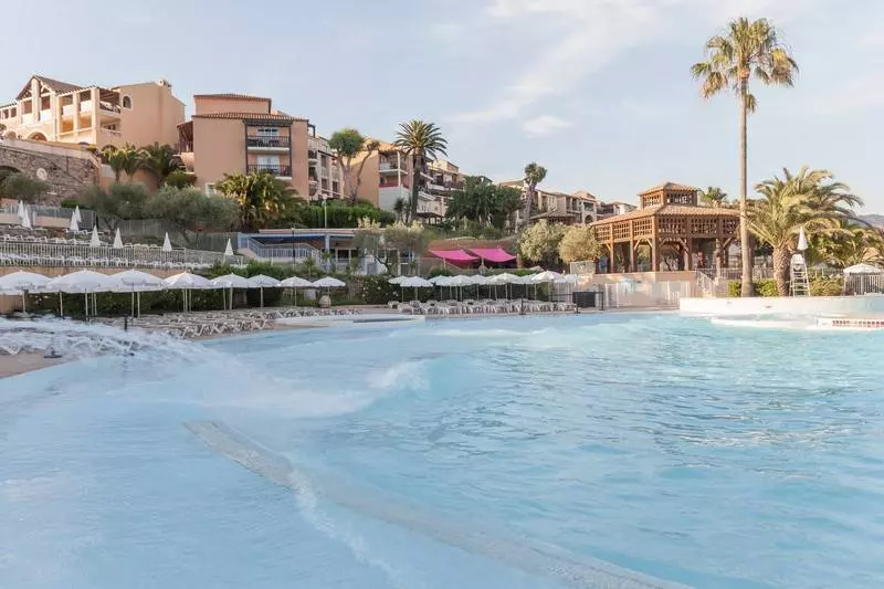 בית מלון כפרי Village Cap Esterel Pierre & Vacances