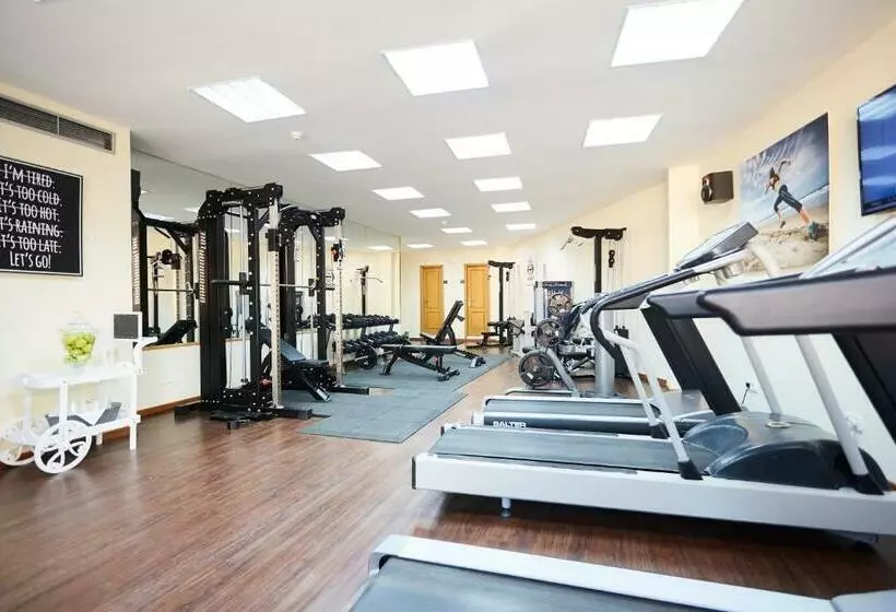 Invisa Hotel Club Cala Blanca