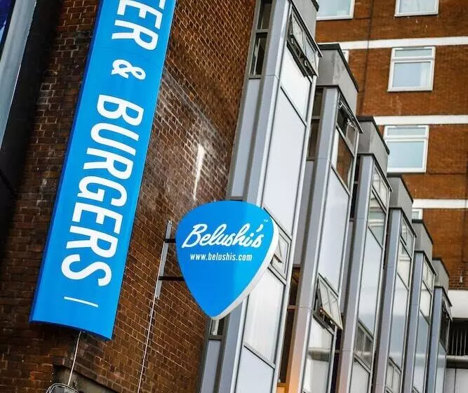 فندق صغير St Christopher S Inn Shepherd S Bush