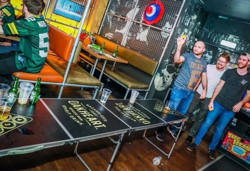 فندق صغير St Christopher S Inn Shepherd S Bush