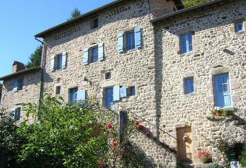 민박 Mas Casta Néa