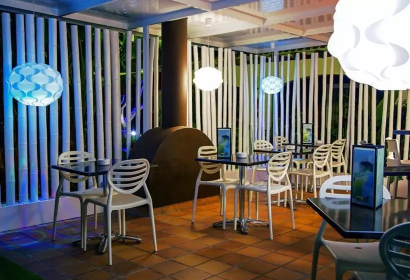 Beach Boys Boutique Resort - Gay Men Only