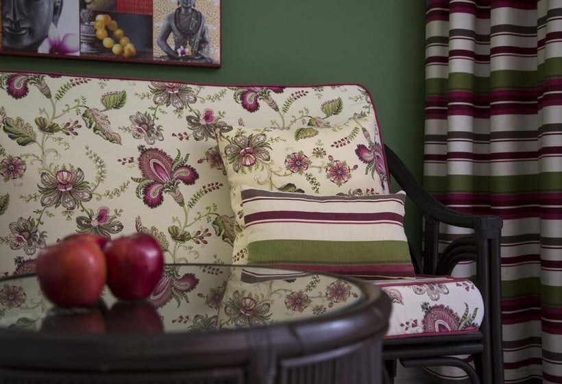 Beach Boys Boutique Resort - Gay Men Only