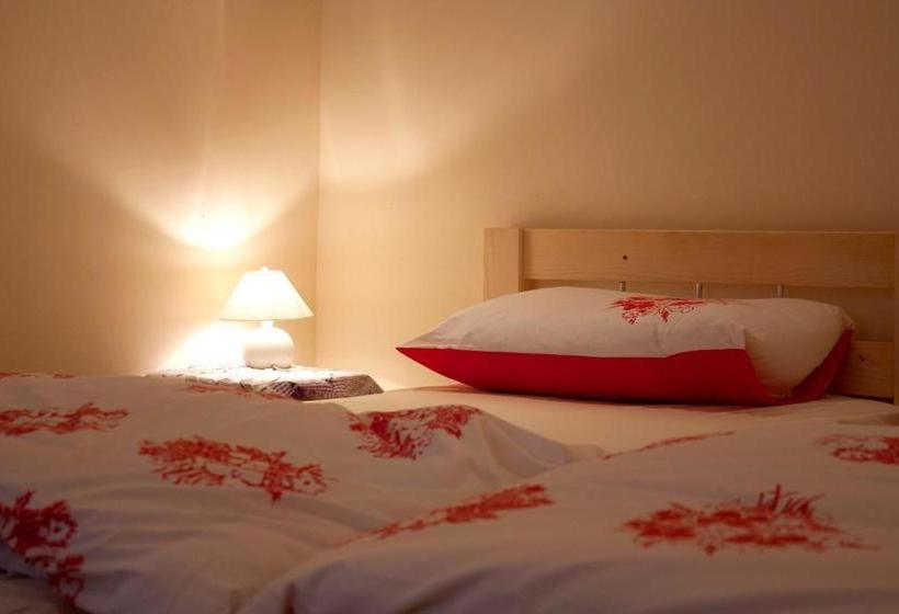 פונדק Garden House