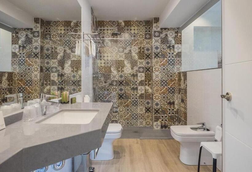 مسافرخانه H Boutique La Caleta Bay