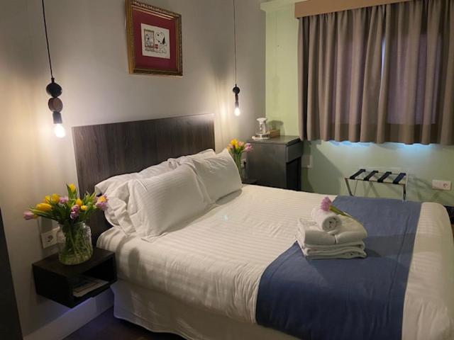 مسافرخانه H Boutique La Caleta Bay