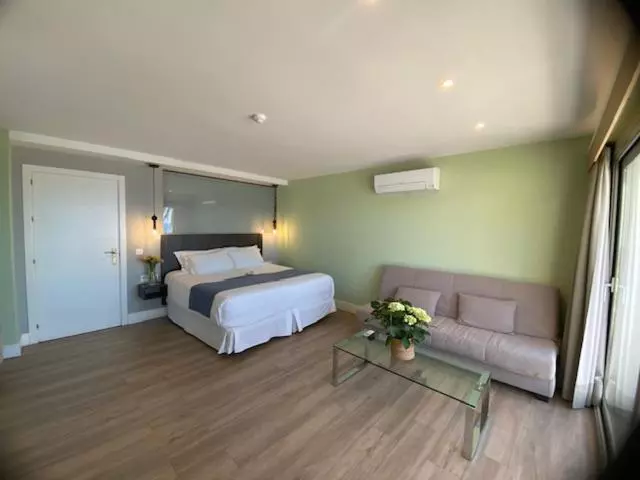 여관 H Boutique La Caleta Bay