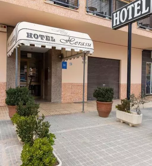 ホテル Herasu