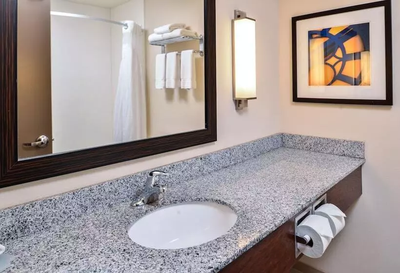 Holiday Inn Express Hotel & Suites York, An Ihg