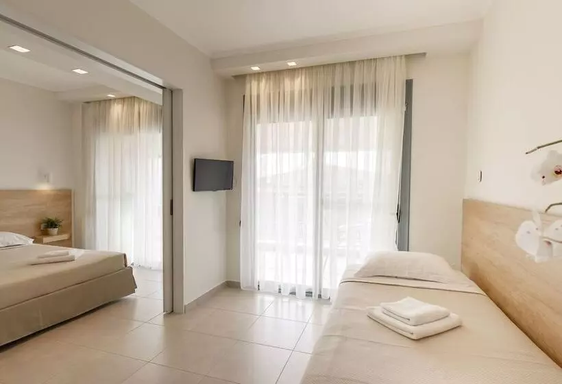 Отель Marialena