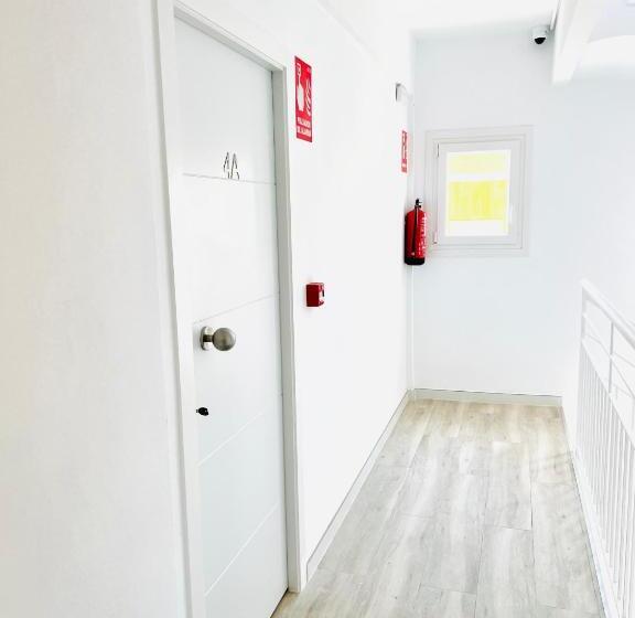 Apartamentos Hotel Puente De Hierro