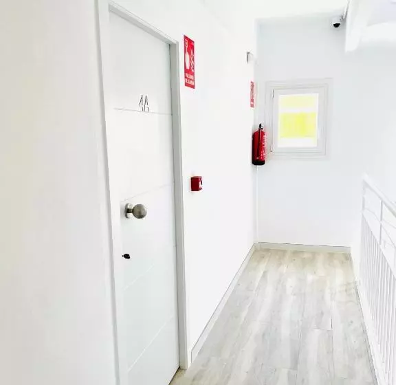 Apartamentos Hotel Puente De Hierro