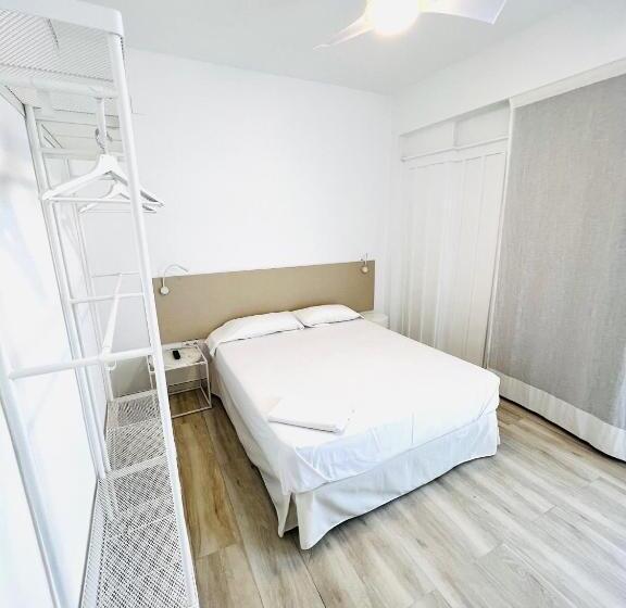 Apartamentos Hotel Puente De Hierro