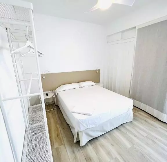 Apartamentos Hotel Puente De Hierro