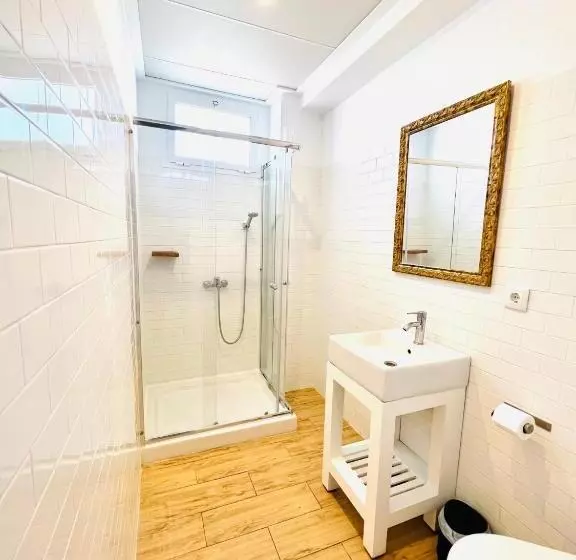 Apartamentos Hotel Puente De Hierro