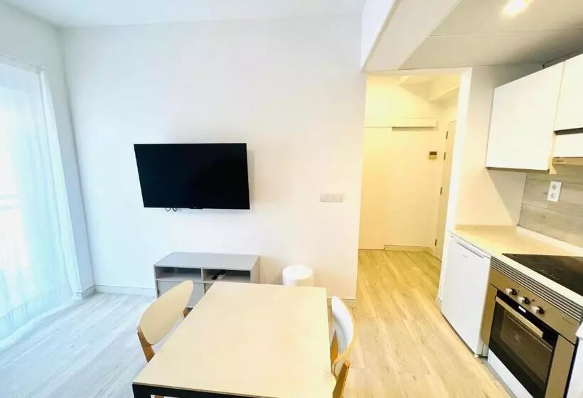 Apartamentos Hotel Puente De Hierro