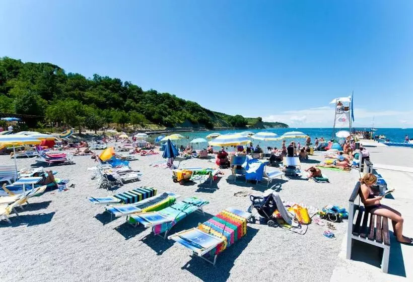 Mirta  San Simon Resort