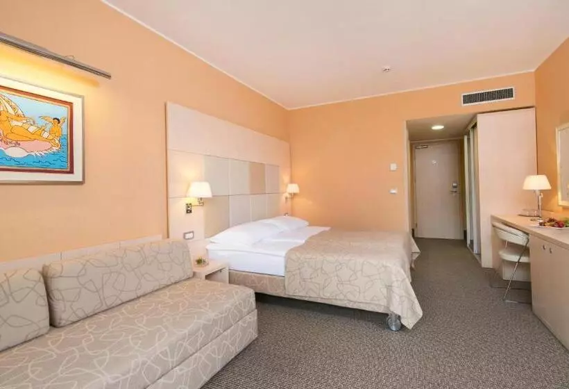 Mirta  San Simon Resort