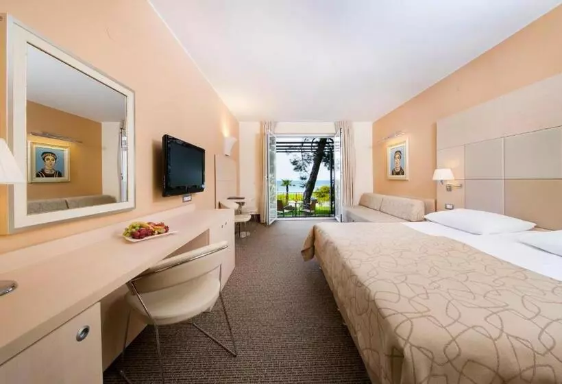 Mirta  San Simon Resort