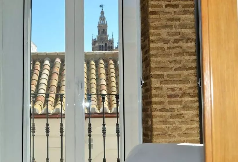 Reservaloen Mariano De Cavia