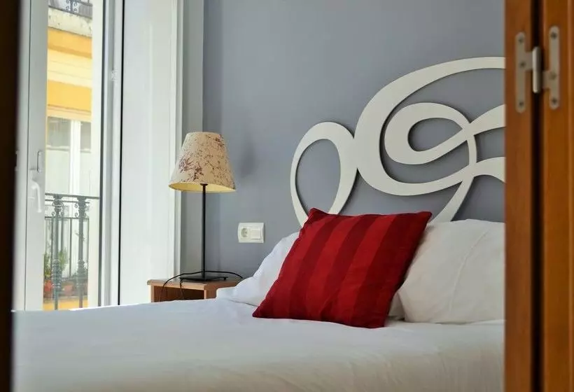 Reservaloen Mariano De Cavia