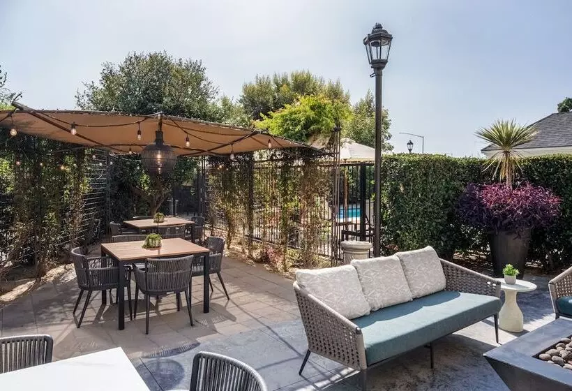 Ayres Hotel Huntington Beach/fountain Valley