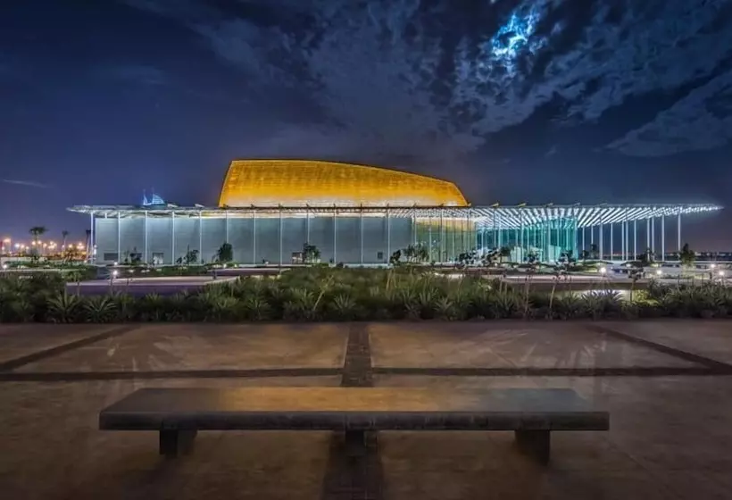 هتل Baisan International