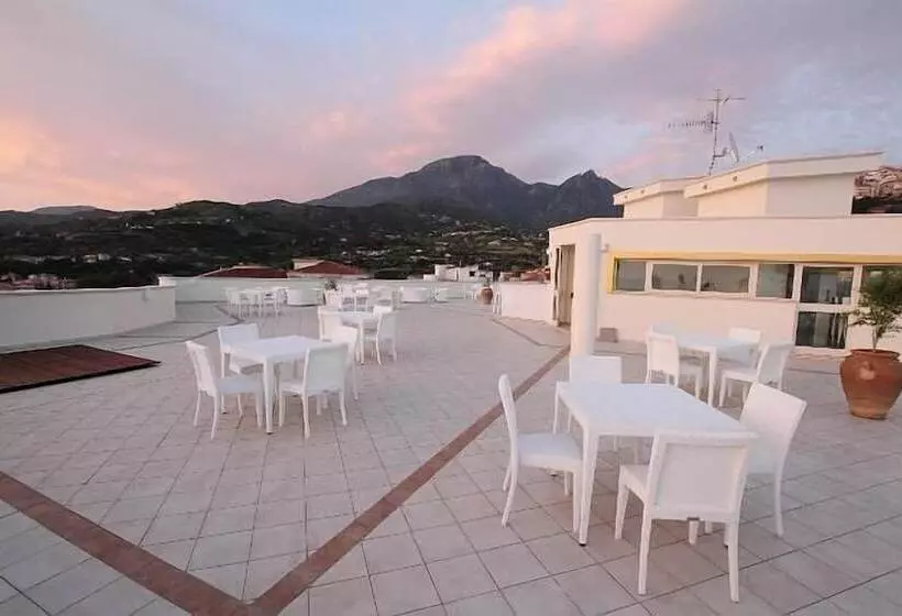 Отель Bouganville Palace