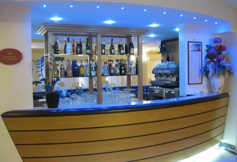 Отель Bouganville Palace