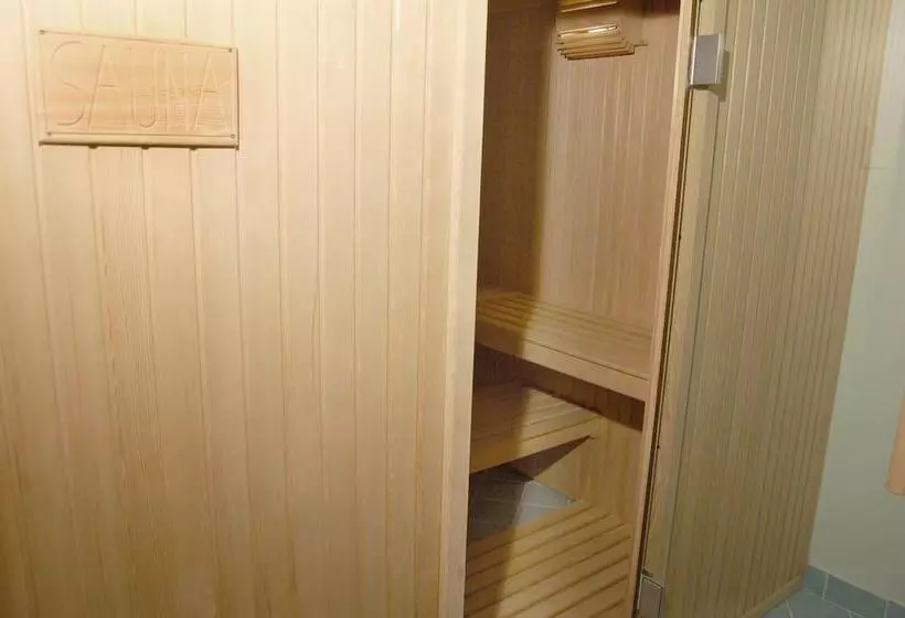 Отель Bouganville Palace