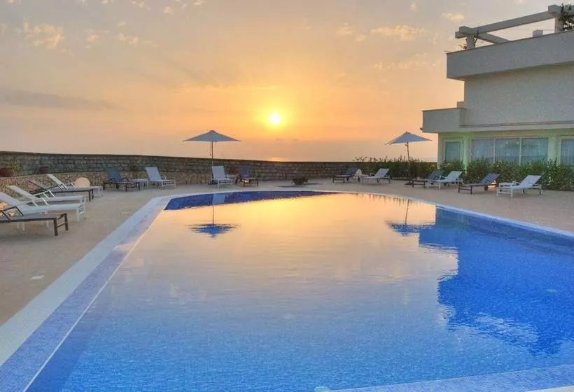 Отель Bouganville Palace