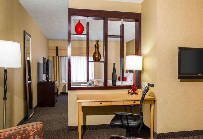 Cambria Hotel Traverse City