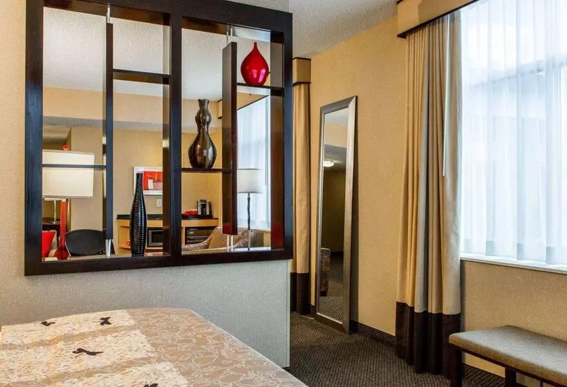 Cambria Hotel Traverse City