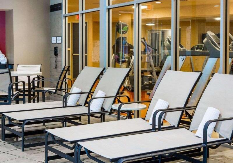 Cambria Hotel Traverse City