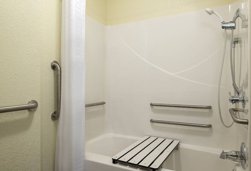 בית מלון כפרי Candlewood Suites Bloomington, An Ihg