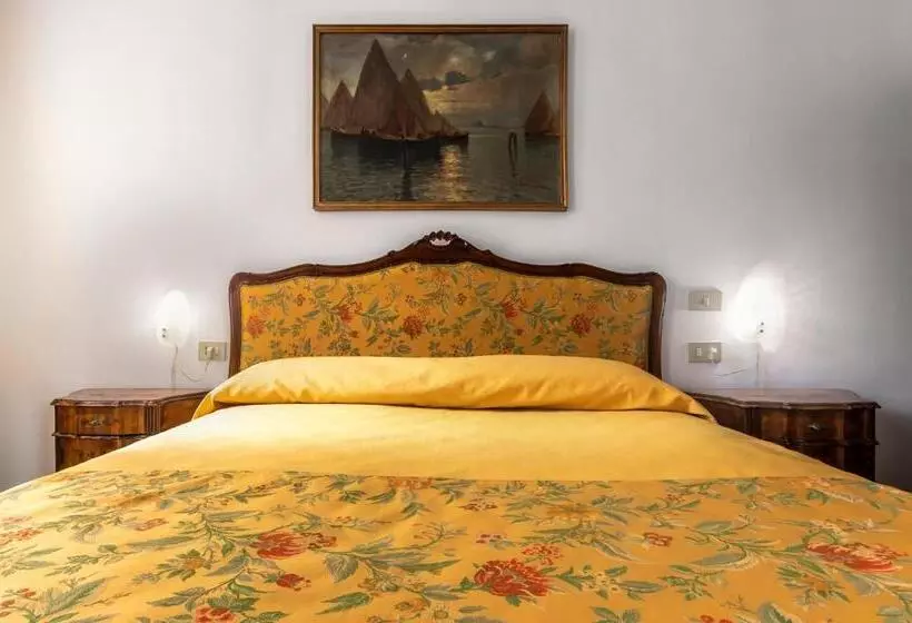 هتل Casa Boccassini