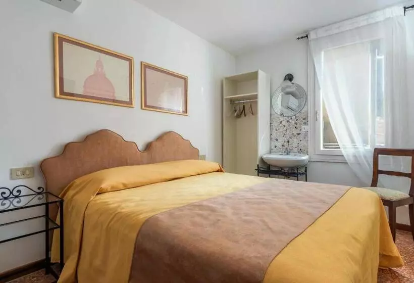 هتل Casa Boccassini