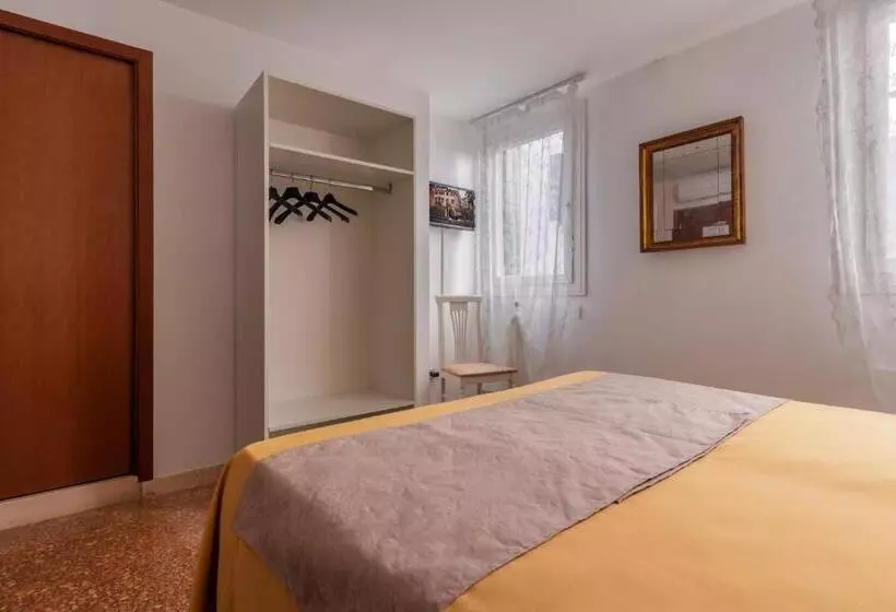 هتل Casa Boccassini