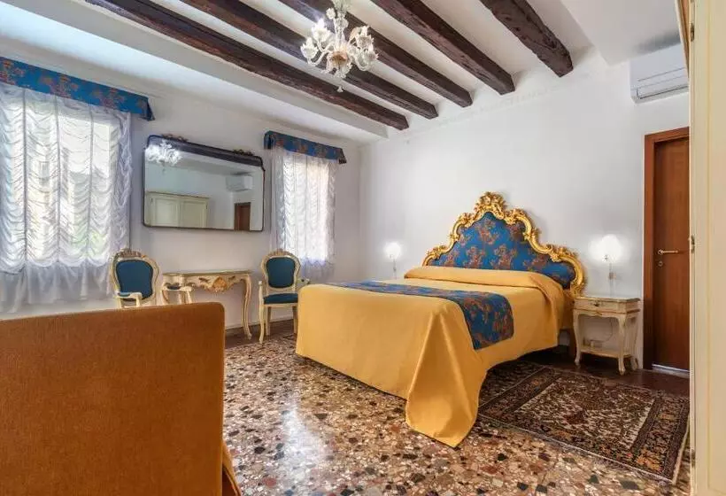 هتل Casa Boccassini