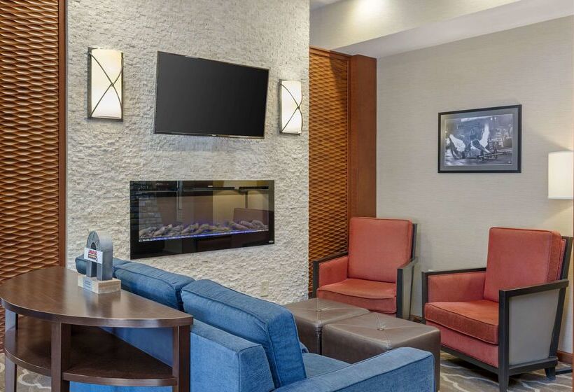 호텔 Comfort Suites West Indianapolis Brownsburg