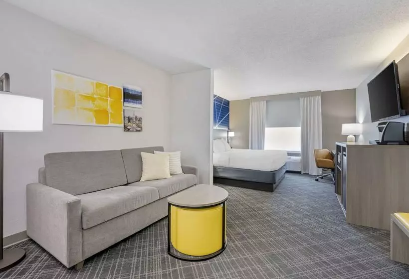호텔 Comfort Suites West Indianapolis  Brownsburg