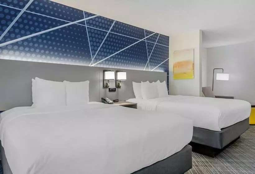 호텔 Comfort Suites West Indianapolis  Brownsburg